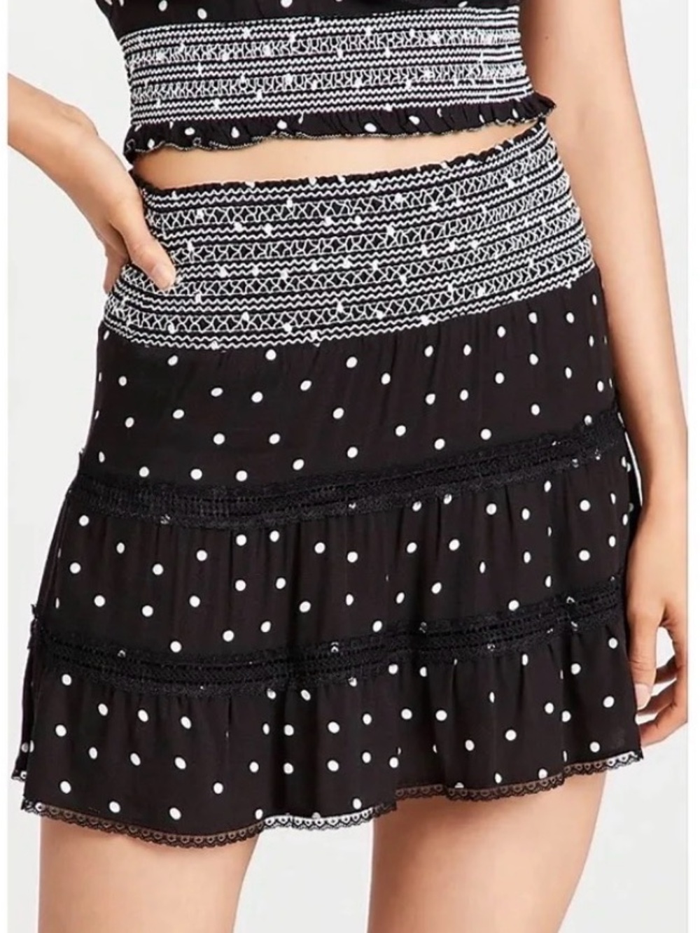 Alice + Olivia Annabeth Polka Dot Smocked Mini Skirt Black White Size S